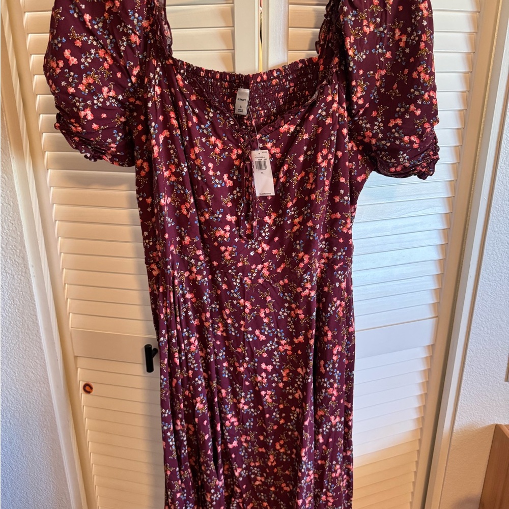 Old Navy Burgundy Floral Puff Sleeve Mini Dress